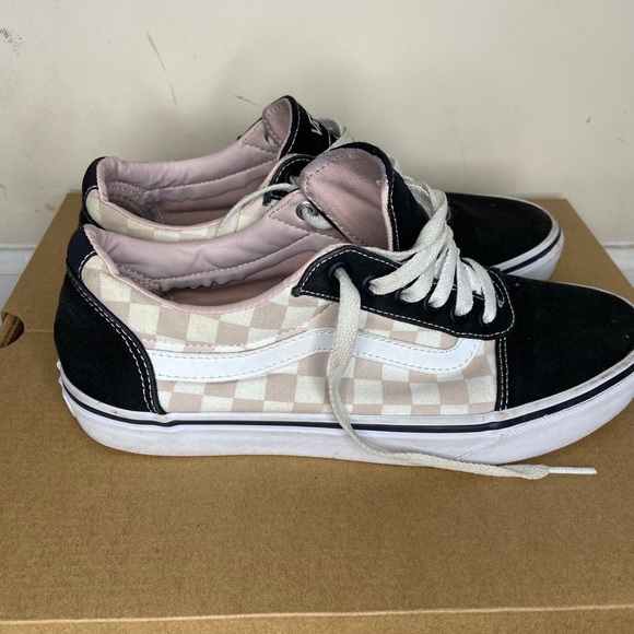 Vans Old Skool Checkerboard Skate Shoe - Picture 4 of 8